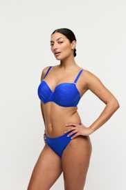 Salesbook image with head | Primadonna