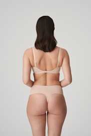 Salesbook image with head | Primadonna