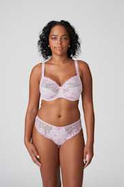 Salesbook image with head | Primadonna