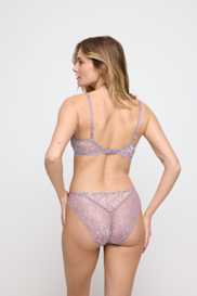 Salesbook image with head | Marie Jo