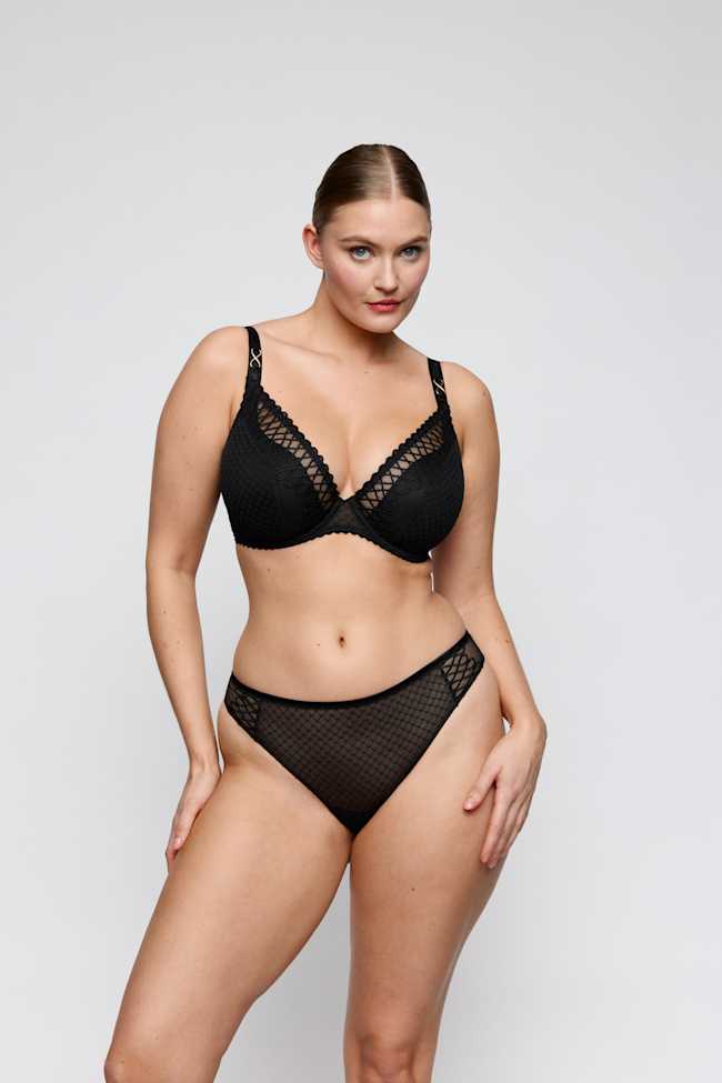 half padded plunge bra