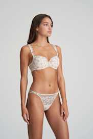 Salesbook image with head | Marie Jo