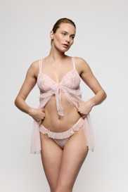 Salesbook image with head | Marie Jo