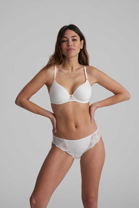 Salesbook image with head | Marie Jo