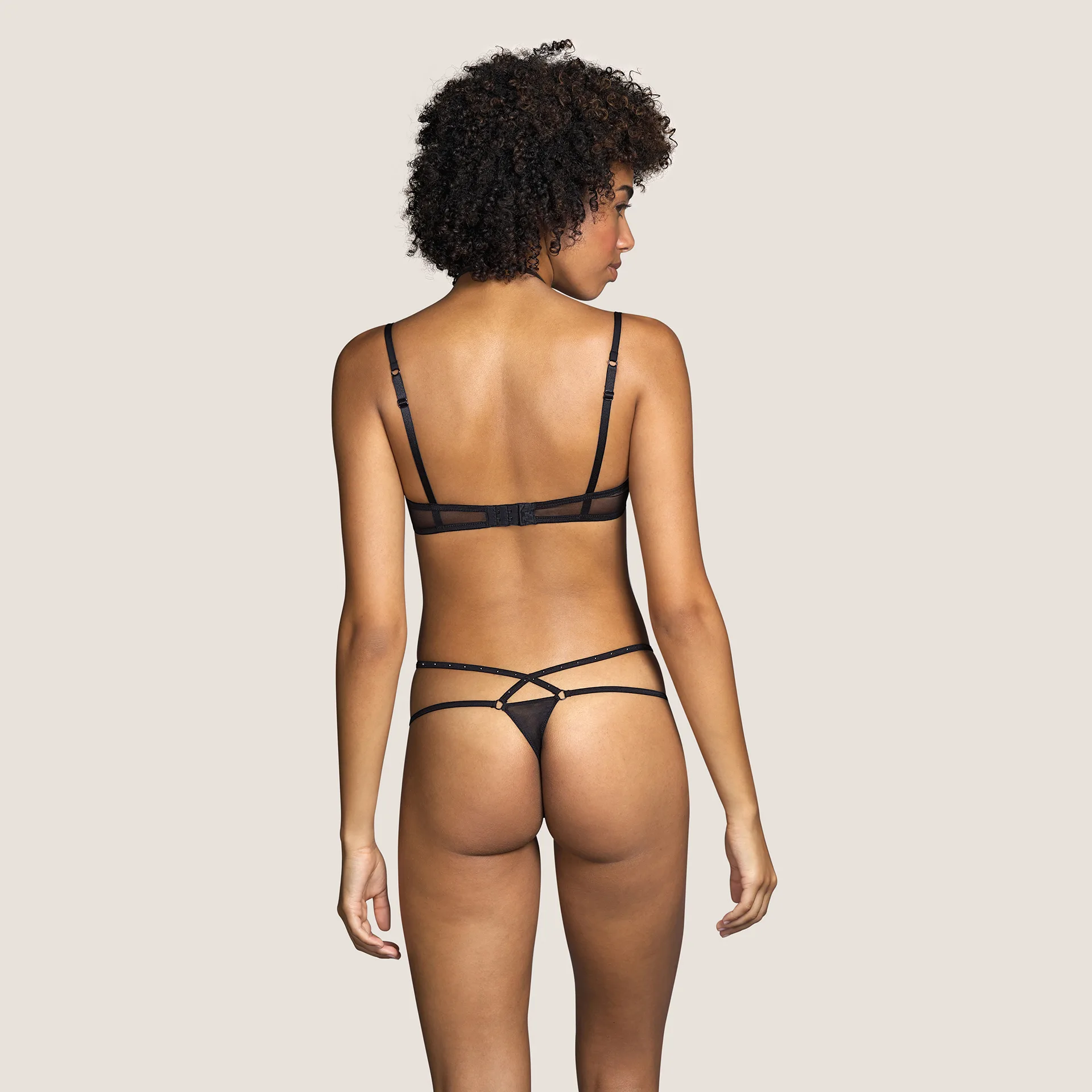 Salesbook image with head | Andres Sarda