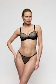 Salesbook image with head | Marie Jo