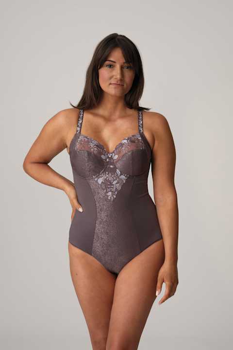 Salesbook image with head | Primadonna