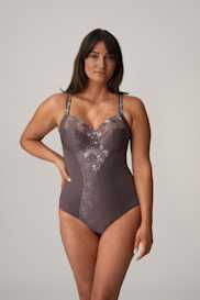 Salesbook image with head | Primadonna