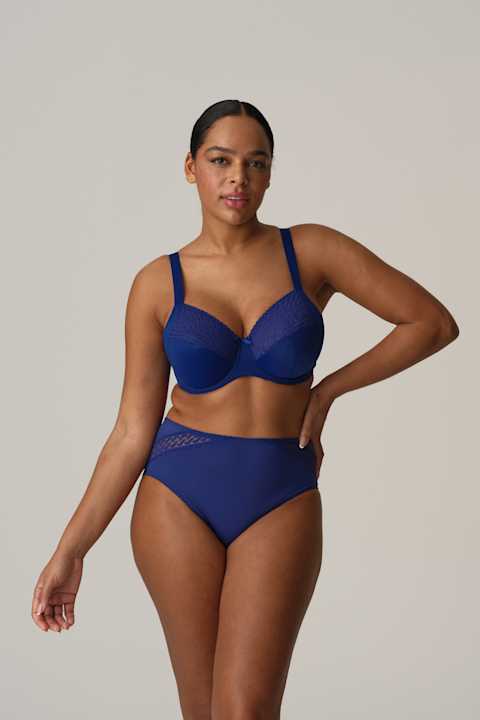 Salesbook image with head | Primadonna