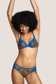 Salesbook image with head | Andres Sarda