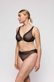 Salesbook image with head | Primadonna