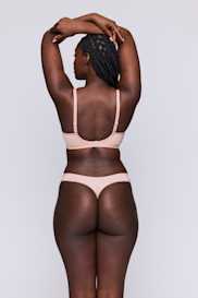 Salesbook image with head | Primadonna