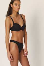 Salesbook image with head | Marie Jo