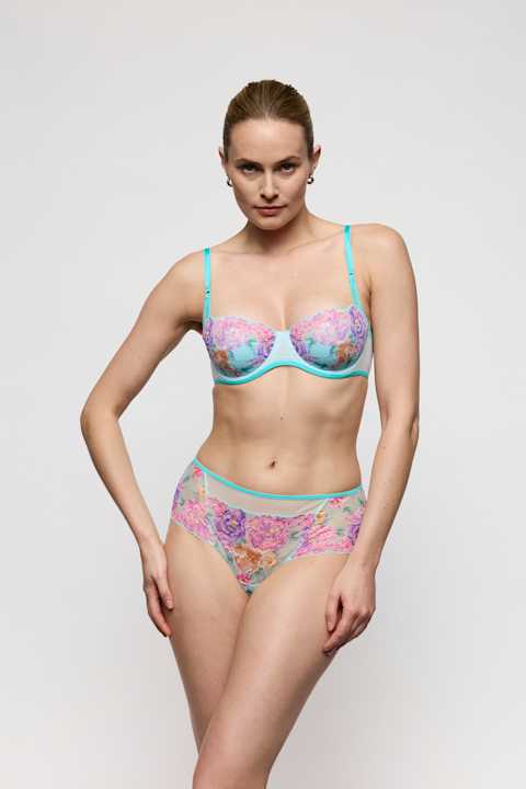 Salesbook image with head | Marie Jo