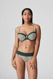 Salesbook image with head | Primadonna