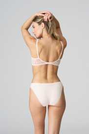 Salesbook image with head | Marie Jo