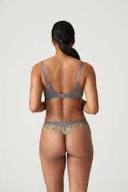 Salesbook image with head | Primadonna