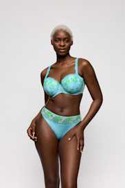 Salesbook image with head | Primadonna