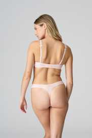 Salesbook image with head | Marie Jo