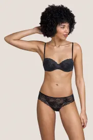 Salesbook image with head | Andres Sarda