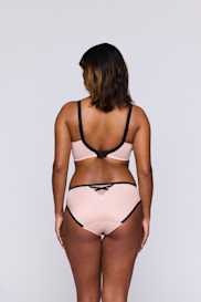 Salesbook image with head | Primadonna