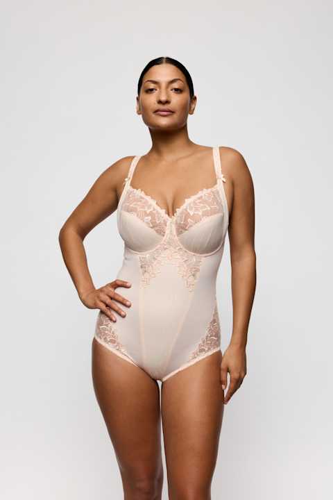 Salesbook image with head | Primadonna