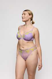Salesbook image with head | Primadonna