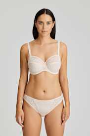 Salesbook image with head | Primadonna