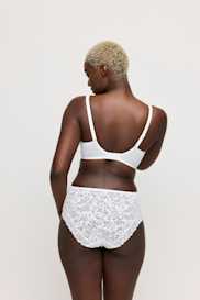 Salesbook image with head | Primadonna