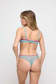 Salesbook image with head | Marie Jo