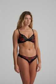 Salesbook image with head | Marie Jo