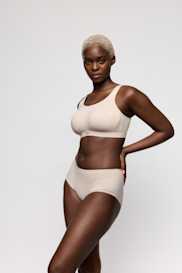 Salesbook image with head | Primadonna