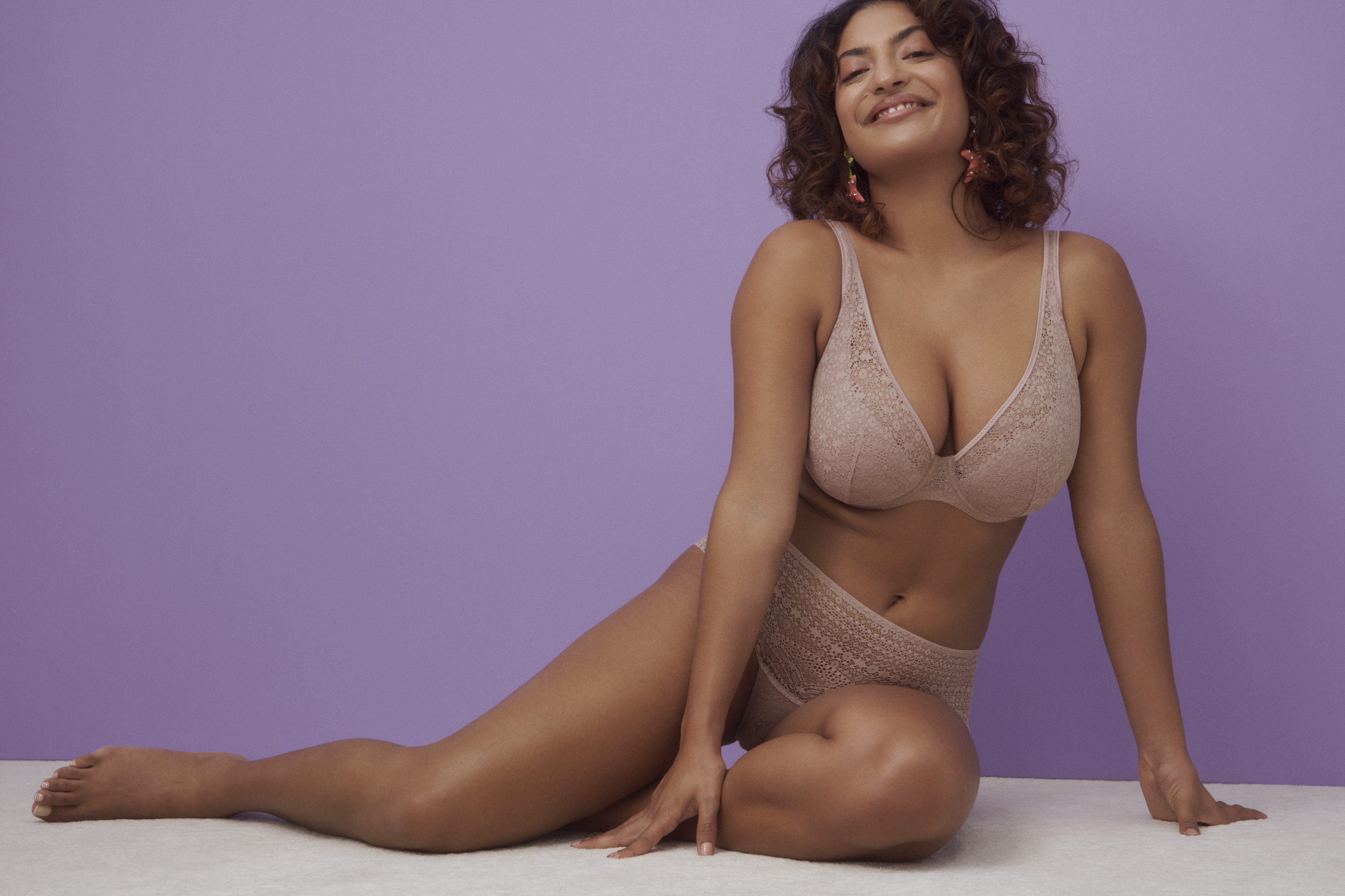 How To Wear Lingerie Without Looking Like You're Trying Too Hard - Betches