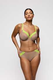 Salesbook image with head | Primadonna