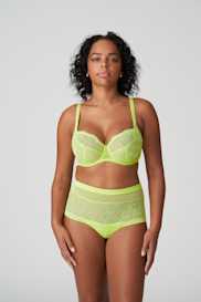 Salesbook image with head | Primadonna