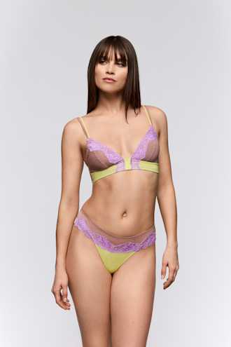 Salesbook image with head