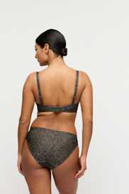 Salesbook image with head | Primadonna