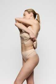 Salesbook image with head | Marie Jo