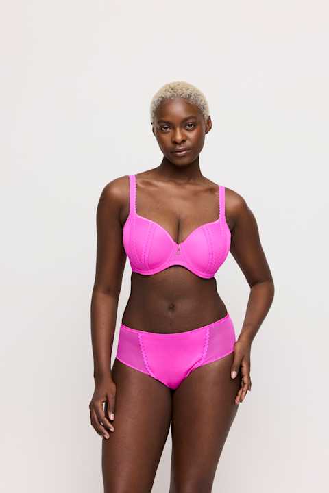 Salesbook image with head | Primadonna