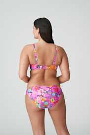 Salesbook image with head | Primadonna