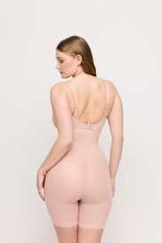 Salesbook image with head | Primadonna