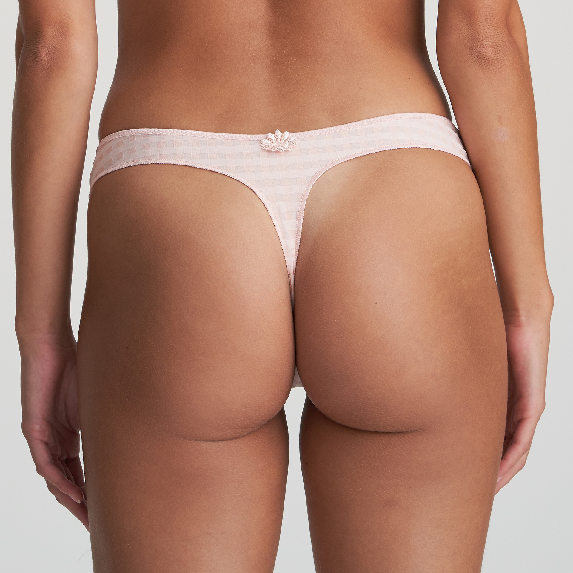 Free UK P&P Details about   Marie Jo Avero Mid Rise Thong Pearly Pink  0600410  Smooth 