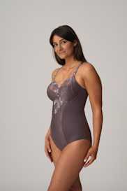 Salesbook image with head | Primadonna