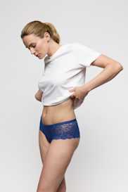 Salesbook image with head | Marie Jo