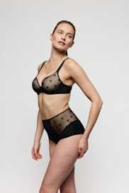 Salesbook image with head | Marie Jo