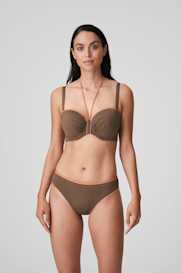 Salesbook image with head | Primadonna