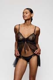 Salesbook image with head | Marie Jo