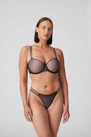 Salesbook image with head | Primadonna