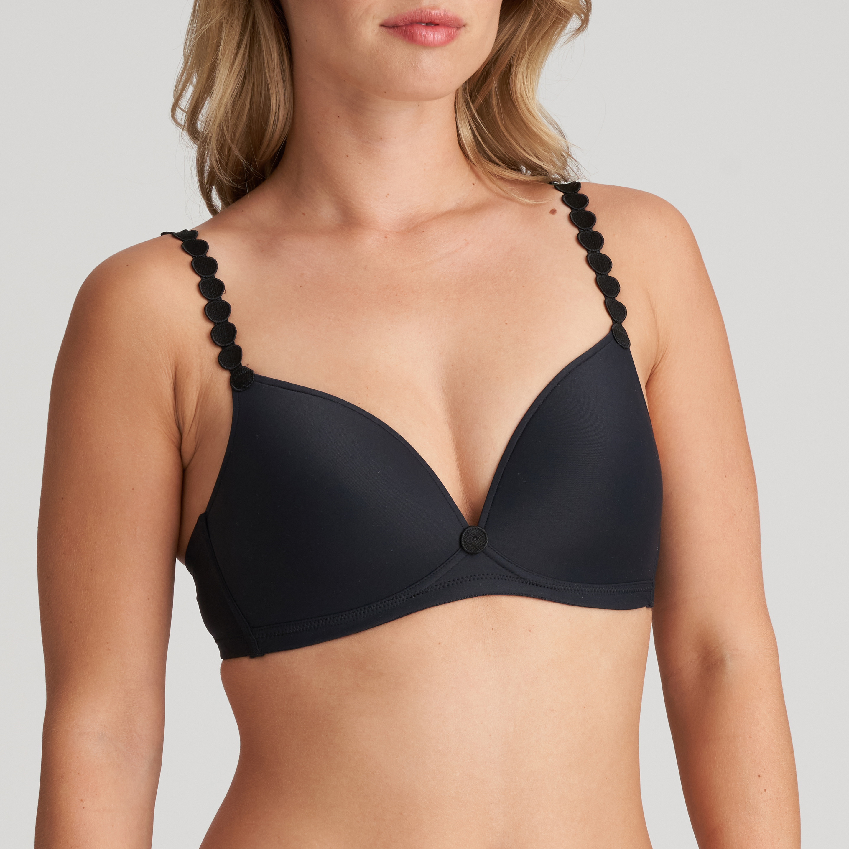 MY TOP DRAWER on Instagram: Pick of the Fitter- One of our Burlington  fitters, Katie recommends the Marie Jo Tom as her go-to T-shirt bra! “This  has got to be one of