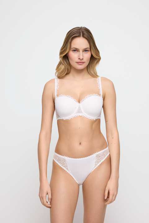 Salesbook image with head | Marie Jo